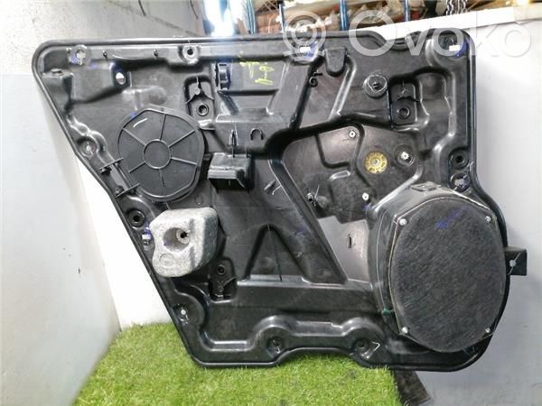 Fiat Freemont Elektryczny podnośnik szyby drzwi tylnych 