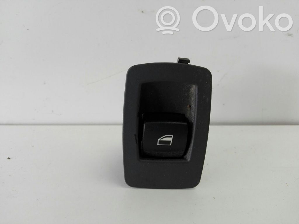 Electric window control switch   6935534