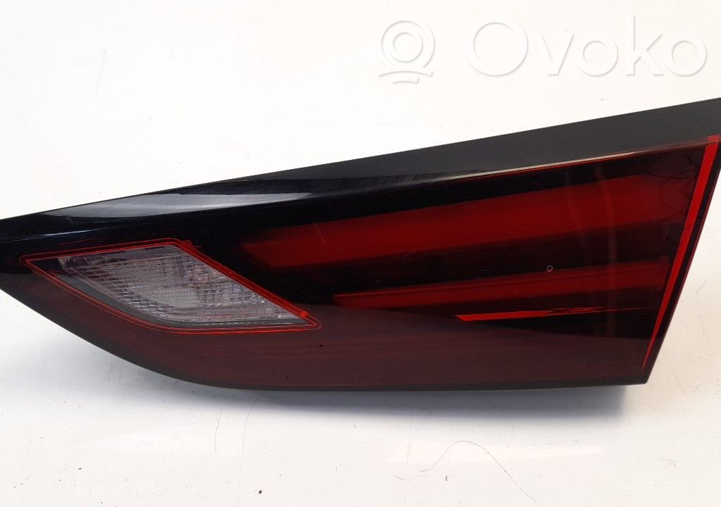 Opel Astra K Luci posteriori del portellone del bagagliaio 