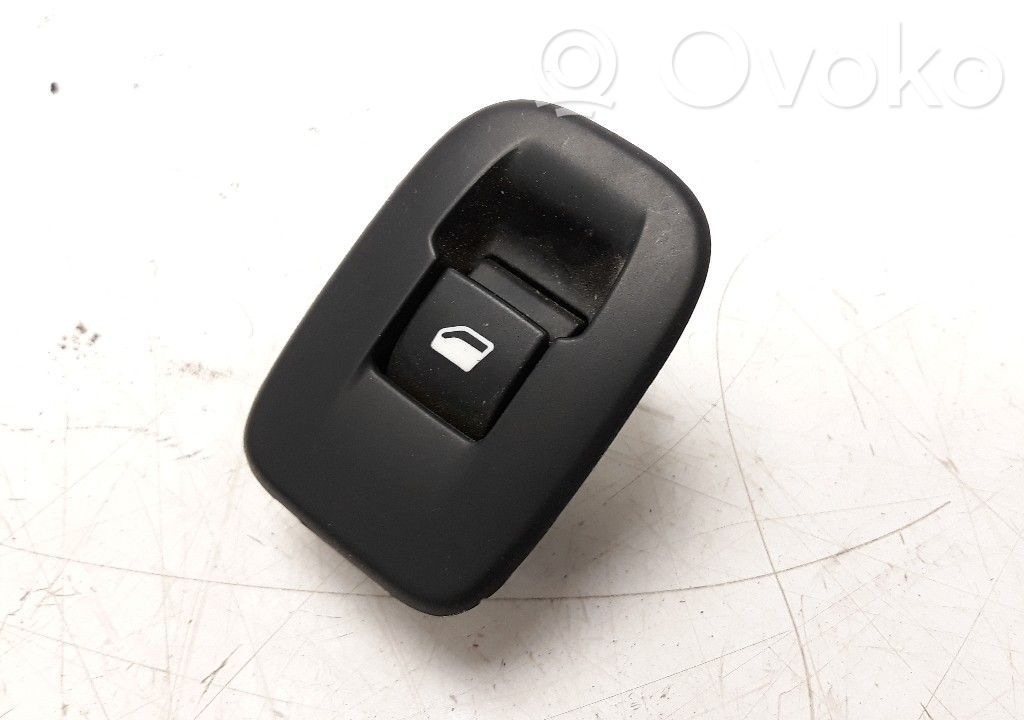 Peugeot 208 I Przyciski szyb 