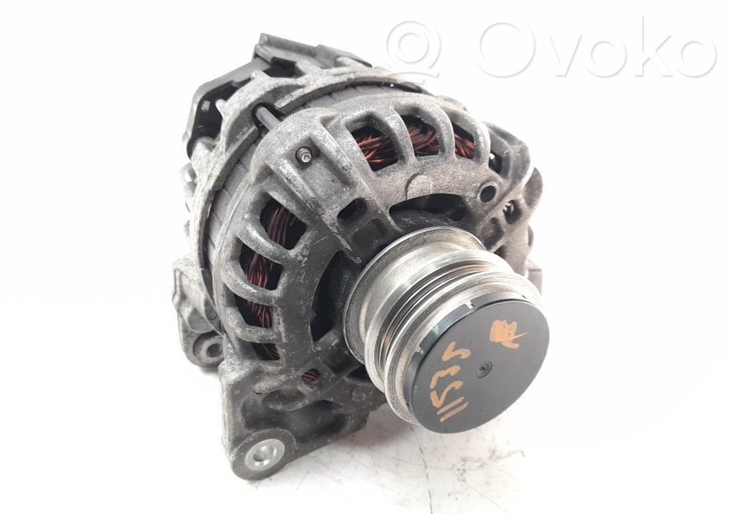 Dacia Sandero II Generatore/alternatore 