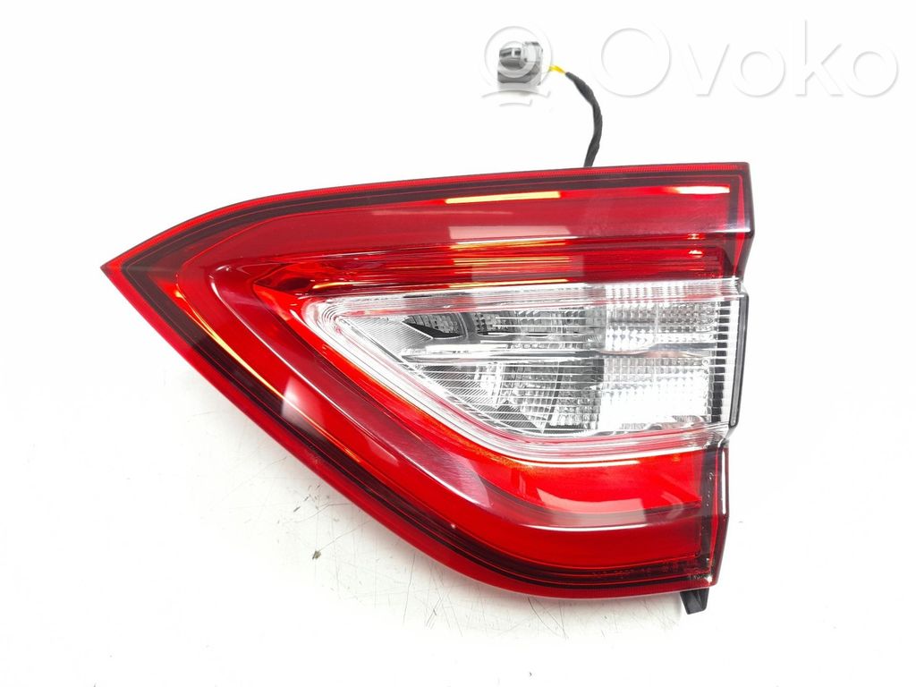 Maserati Levante Lampy tylnej klapy bagażnika 