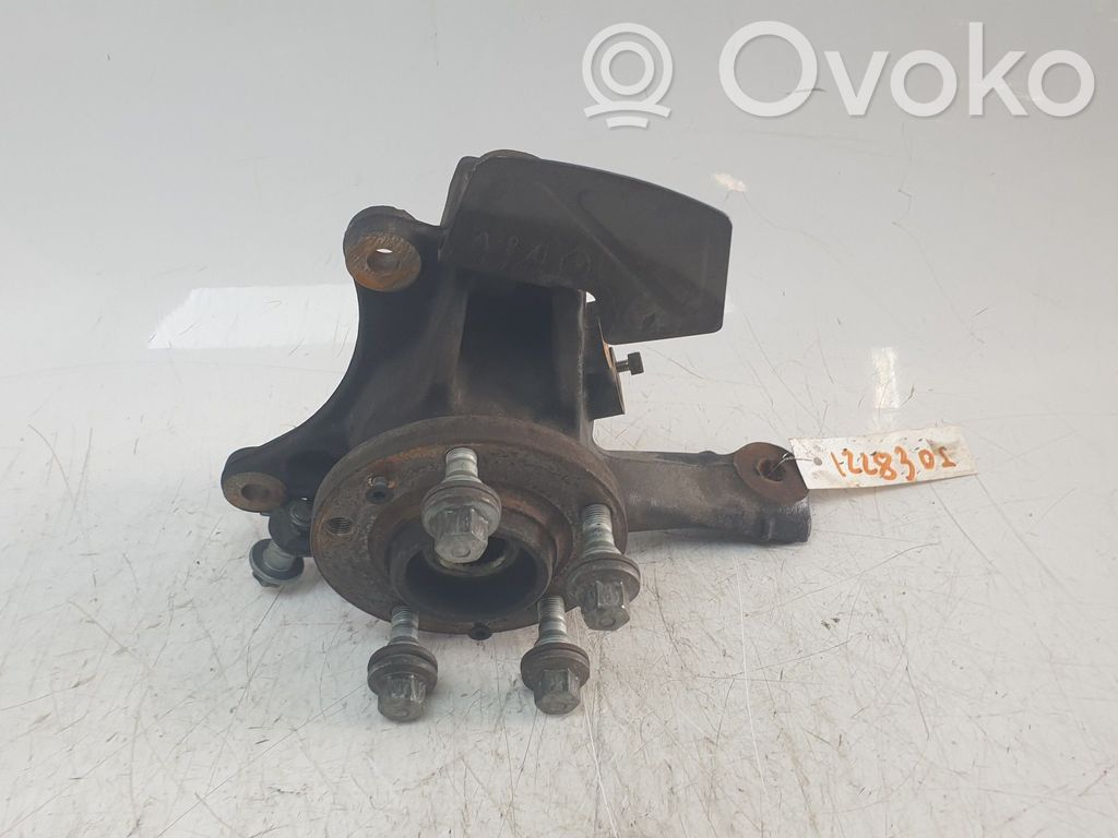 Peugeot 407 Achsschenkel vorne 