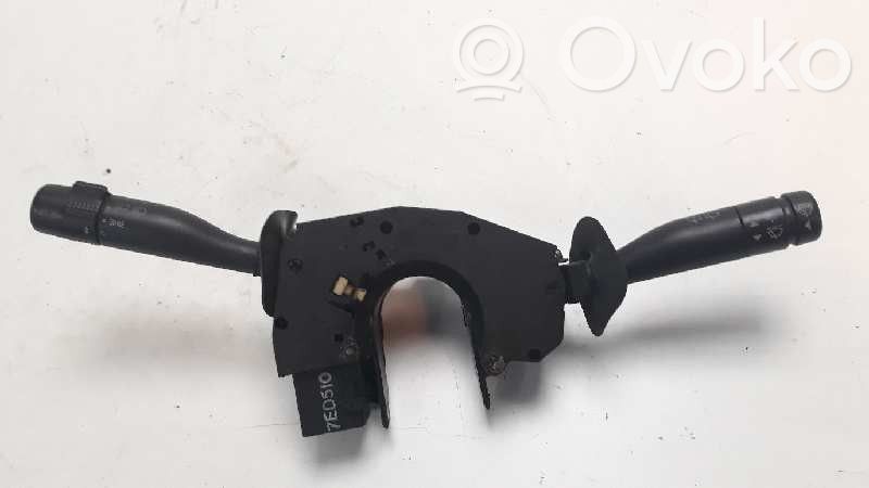 Steering wheel buttons/switches   REF