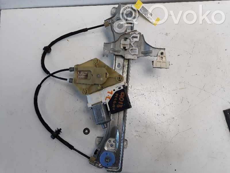 Mechanizm podnoszenia szyby tylnej bez silnika   827210003R,106198618,115645