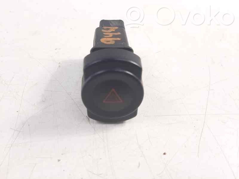 Dacia Duster Hazard light switch 