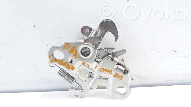 Citroen C3 Tie down hook / loop 