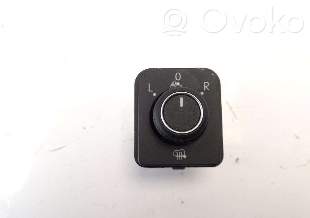 Wing mirror switch   2G0959565D