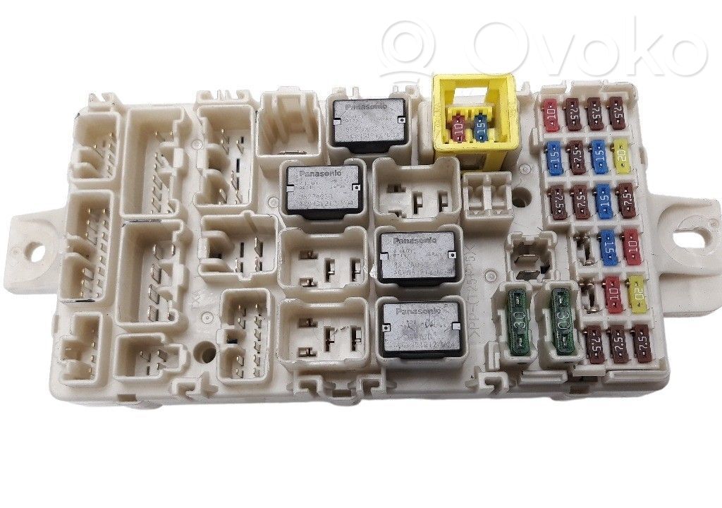 Mitsubishi Mirage VI G4 Attrage Unidad de control del BSM 