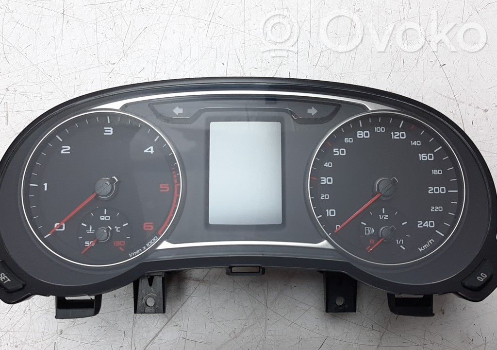 Audi A1 Speedometer (instrument cluster) 
