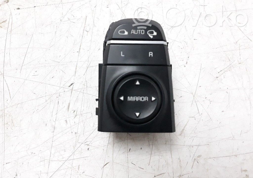 Wing mirror switch   93530D4010,299158099