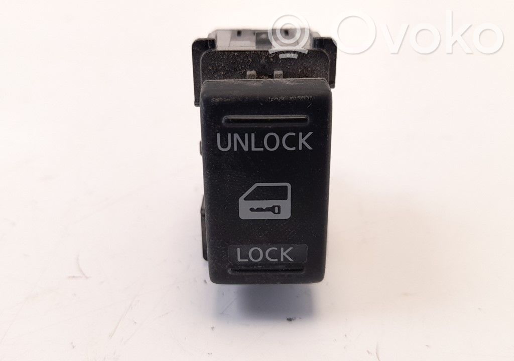 Nissan NV200 Multifunctional control switch/knob 