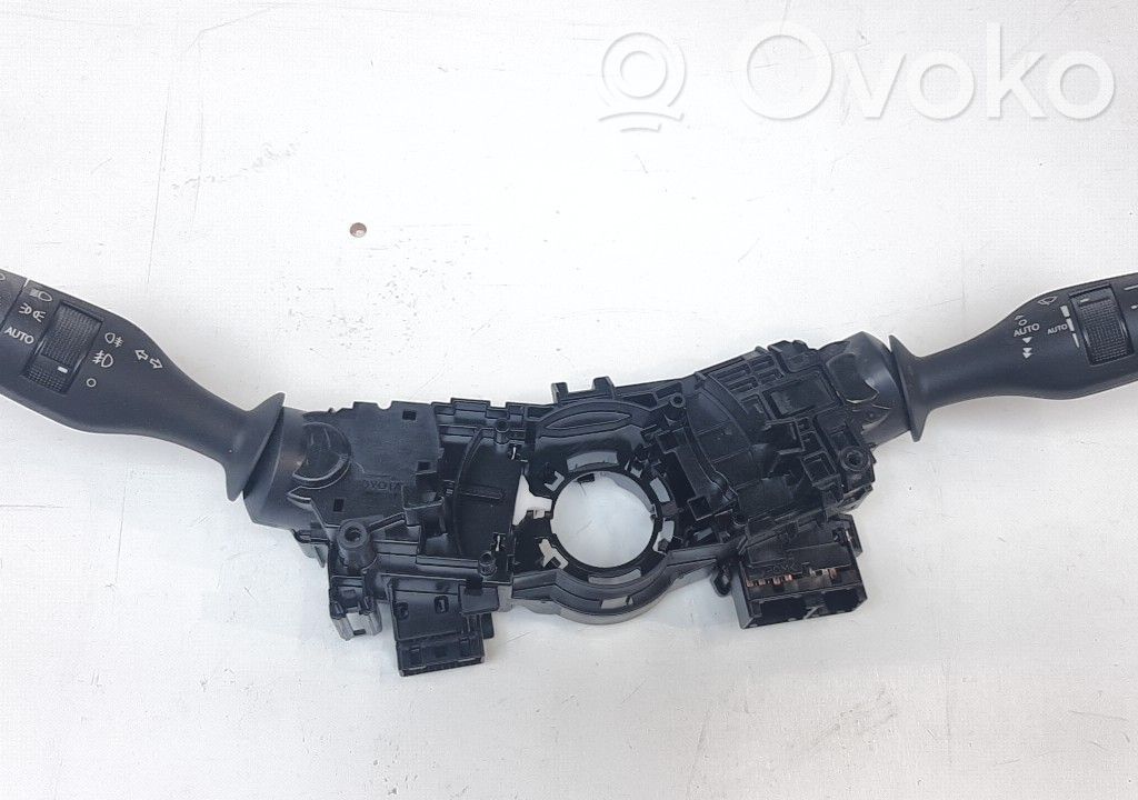 Lexus NX Interruptores/botones de la columna de dirección 