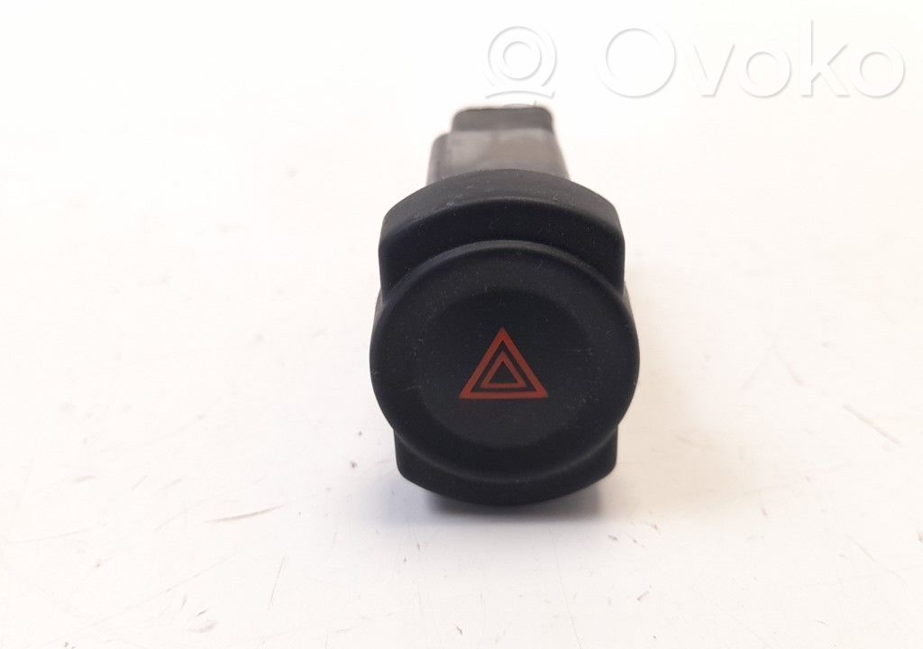 Dacia Duster Hazard light switch 