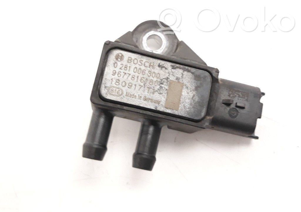 Sensor de presión del aceite   9677816180,0281006300
