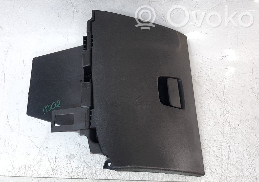 Guantera   39173001