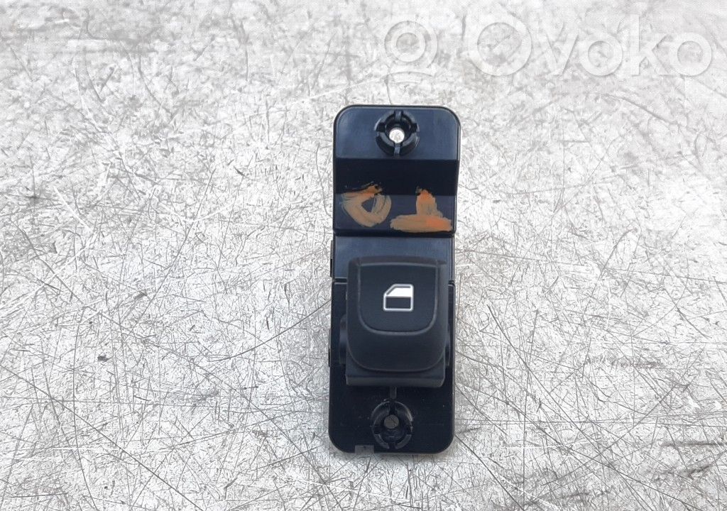 KIA Rio Electric window control switch 