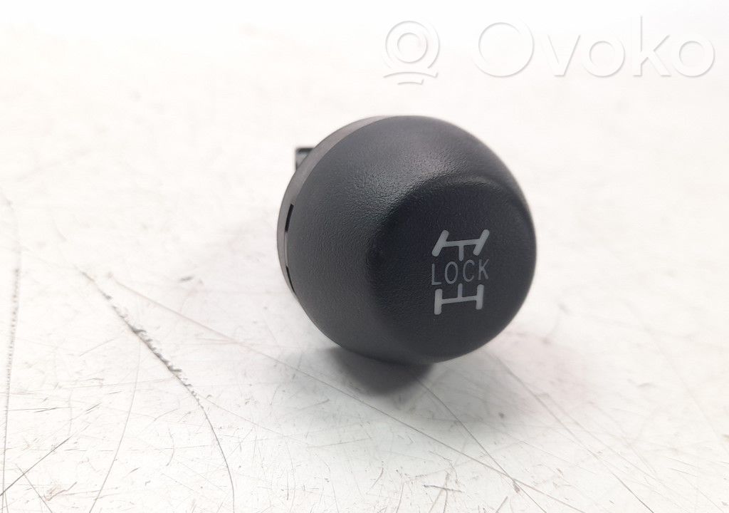 Przyciski multifunkcyjne   9762K050