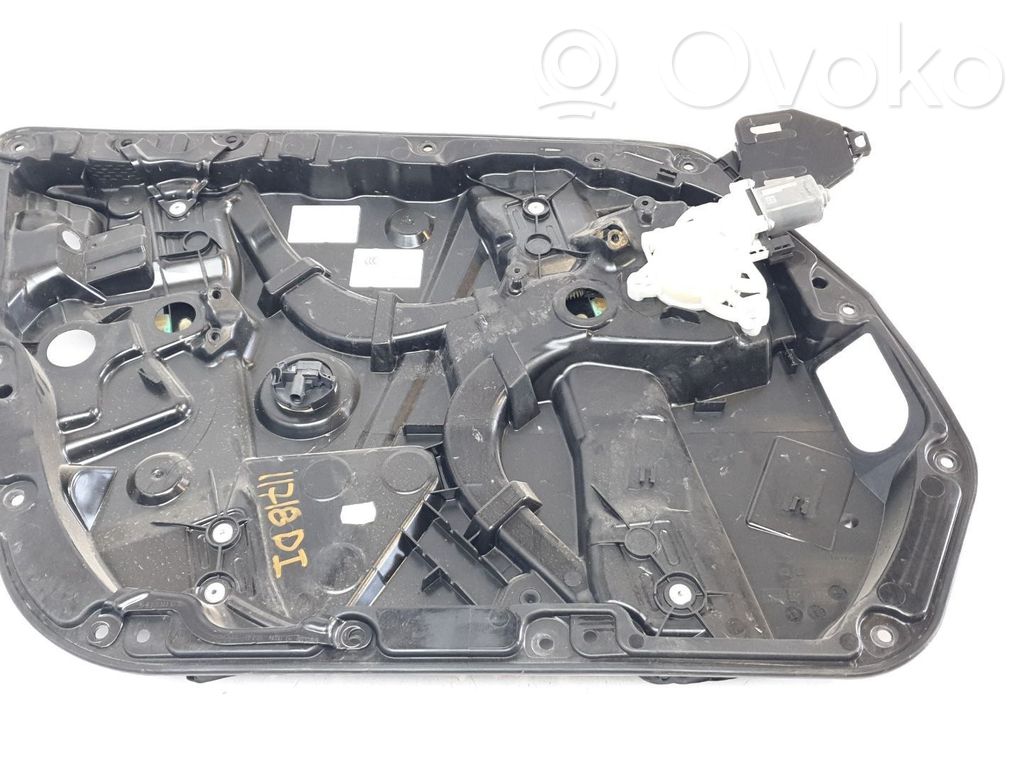 Mercedes-Benz C W205 Manualny podnośnik szyby drzwi przednich 