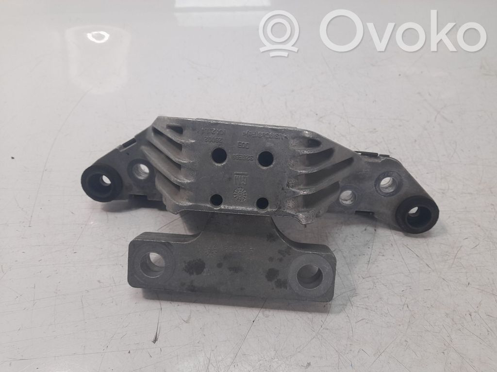 Engine mount bracket   13363900