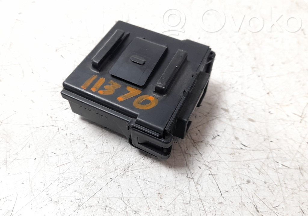 Autres unités de commande / modules   476A0HV00A