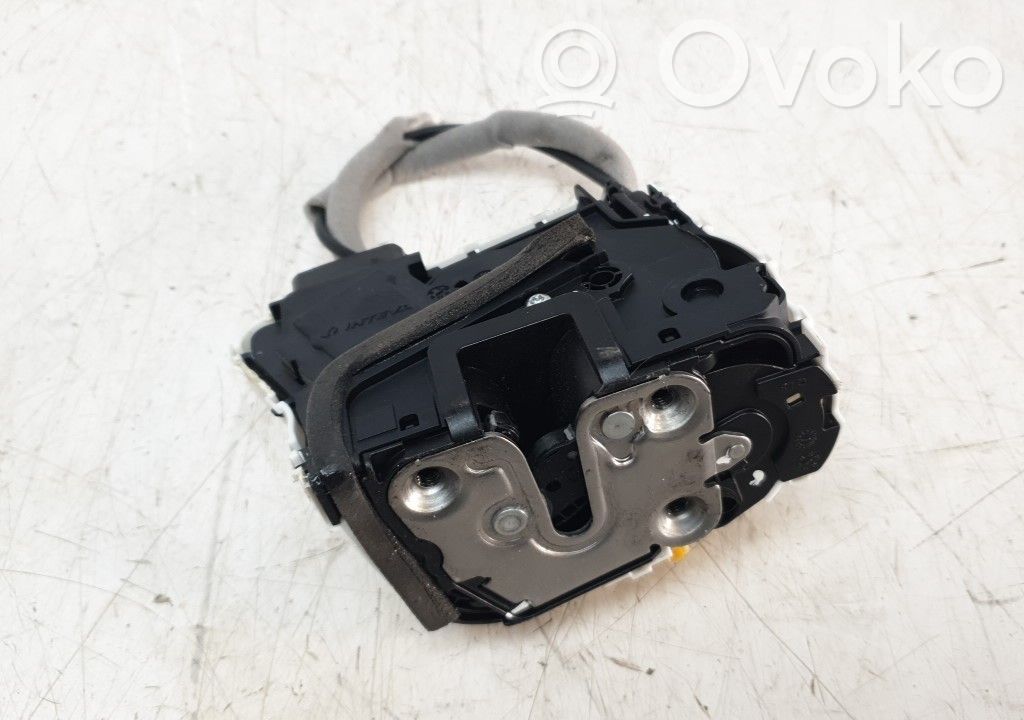 Front door lock   10845780