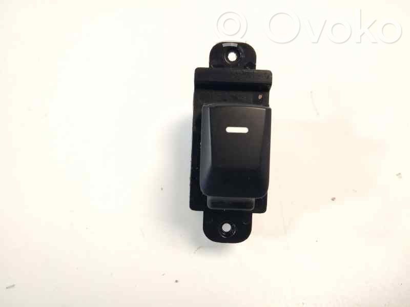 Interrupteur commade lève-vitre   935751W010