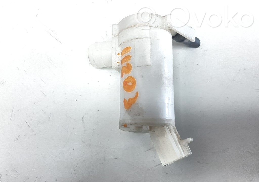 Windscreen/windshield washer pump   C19982