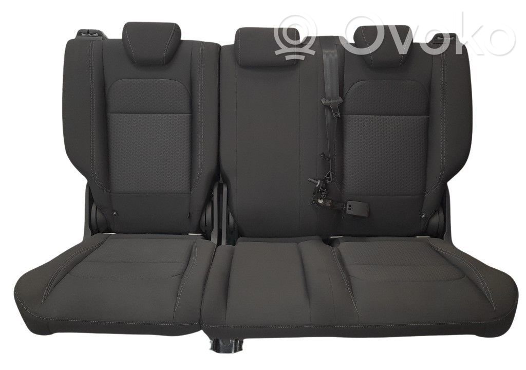 Ford Kuga II Asiento trasero 