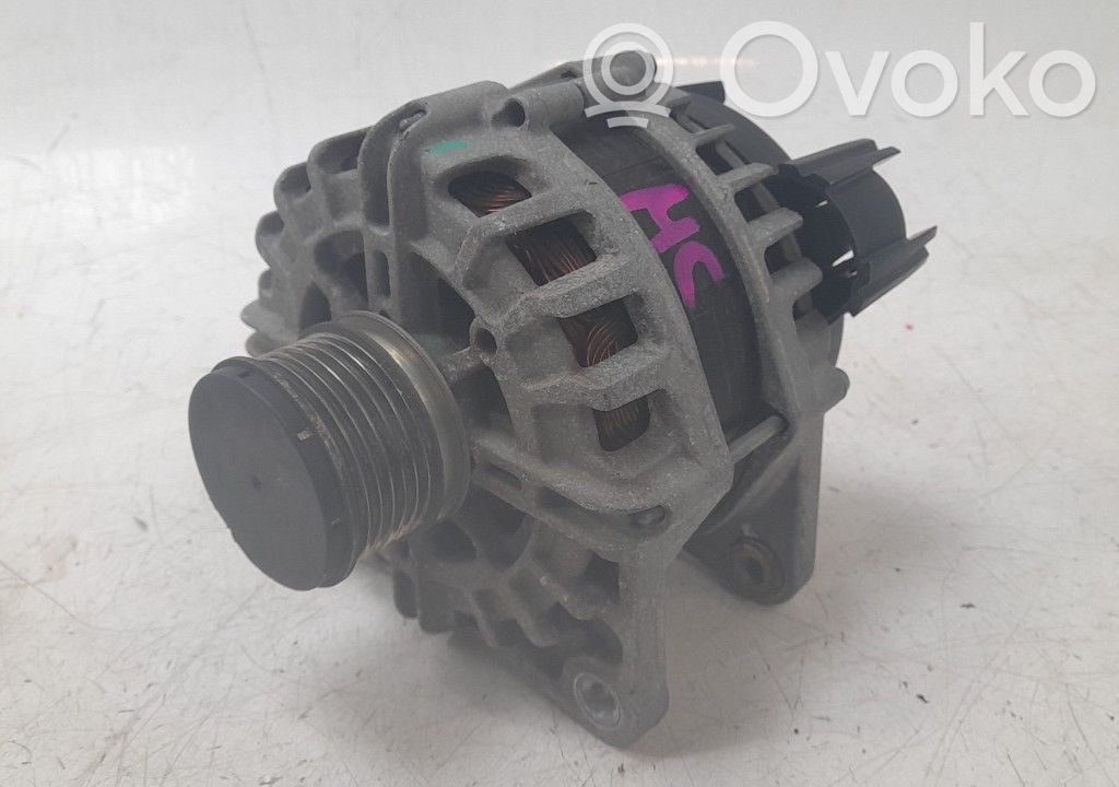 Renault Clio IV Ģenerators 