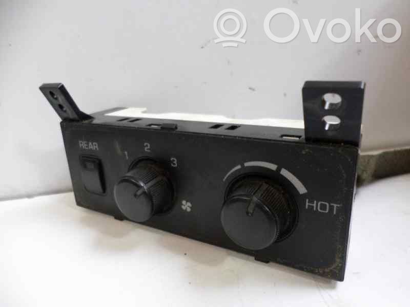 Unidad de control/módulo del aire acondicionado   MR500177