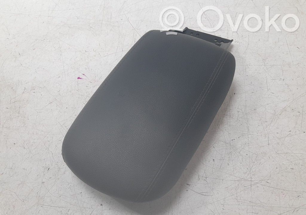 Bracciolo   84660G4000