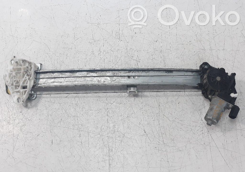 Manualny podnośnik szyby drzwi przednich   72250T7WA11