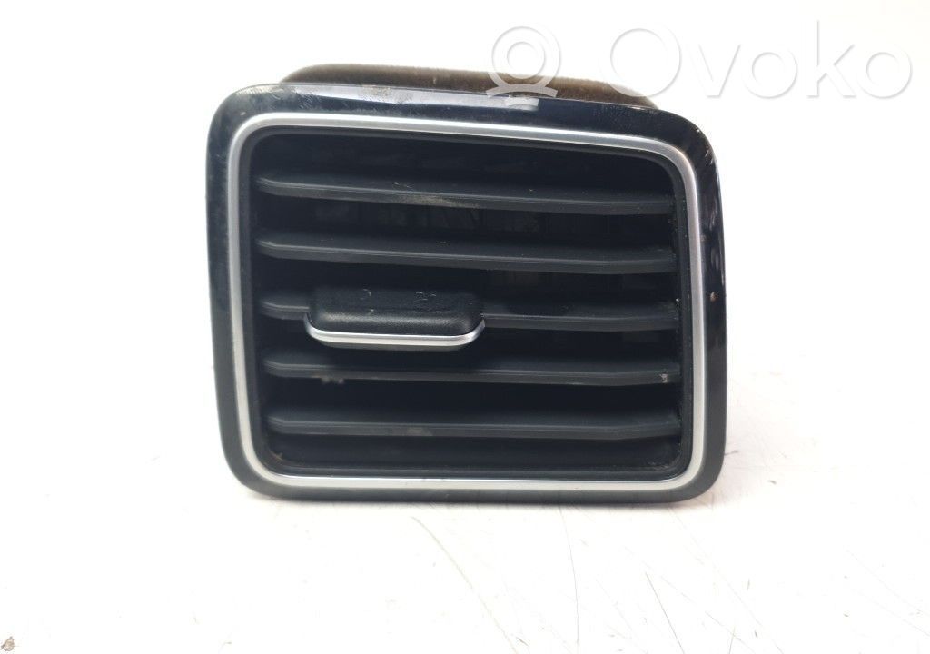 Volkswagen Amarok Wlot / Kanał powietrza intercoolera 