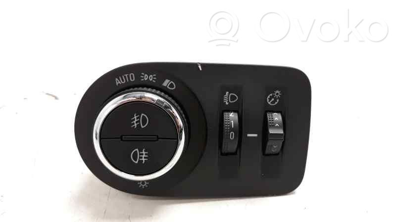 Opel Astra K Interruptor de control del panel de luces 