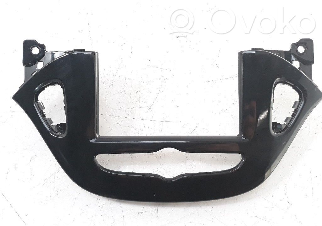 Opel Corsa E Alaverhoilu 