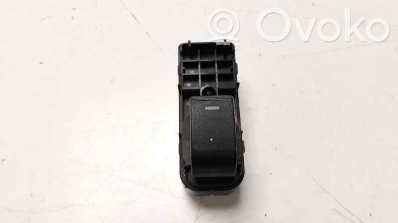 Electric window control switch   BBP366380A