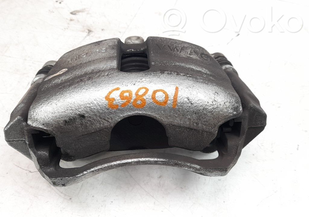 Etujarrusatula   8V0615123