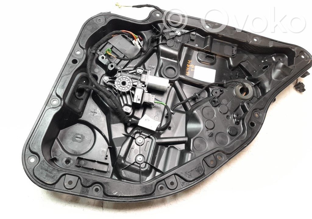 Mercedes-Benz C W205 Takaoven ikkunan nostin moottorilla