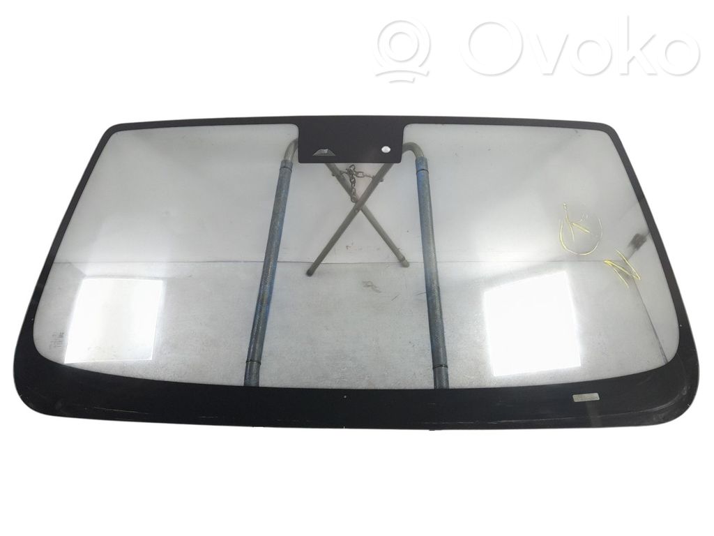 Front windscreen/windshield window   43R015093