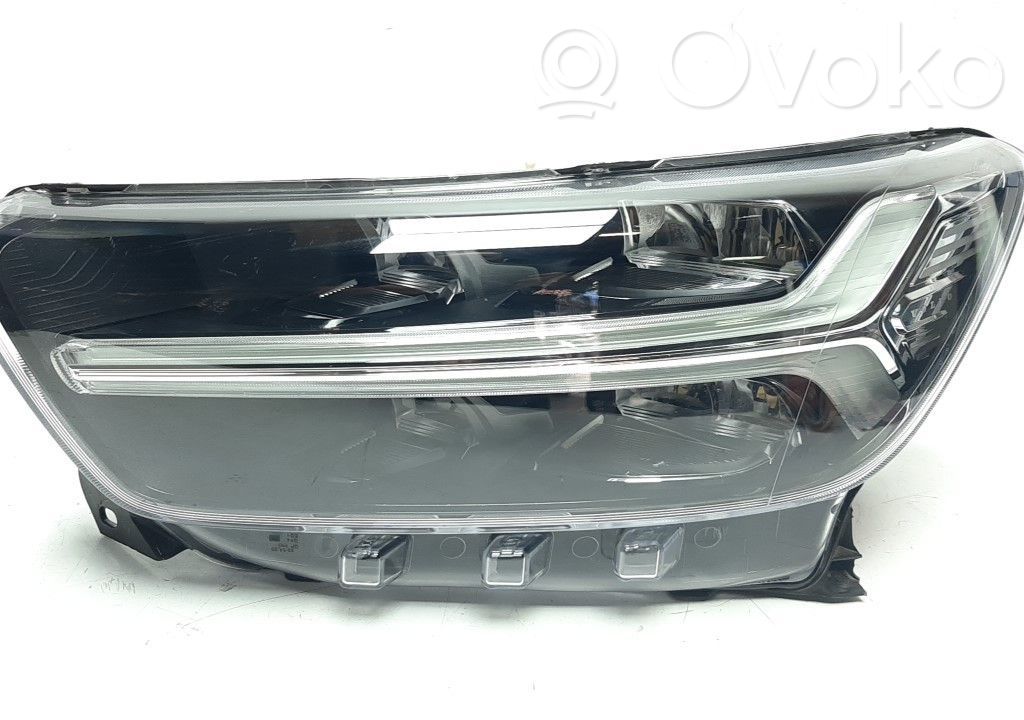Volvo XC90 Phare frontale 