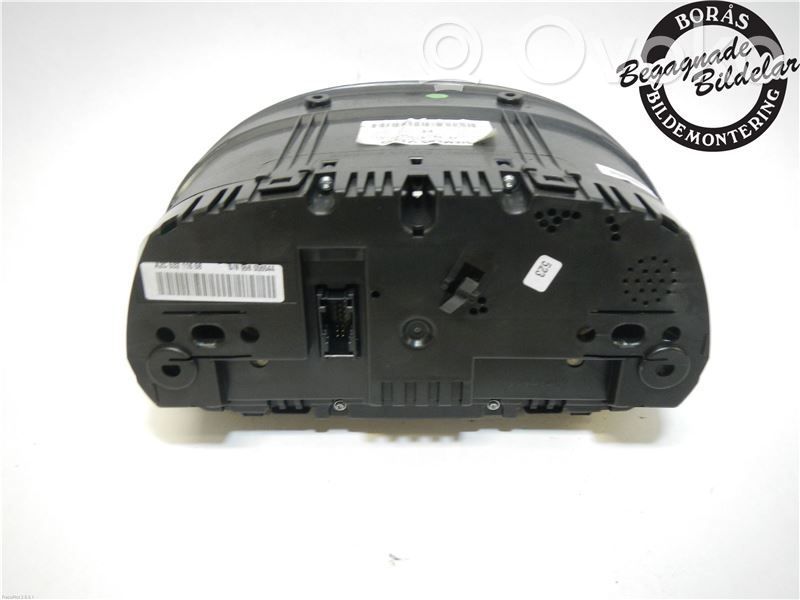 Geschwindigkeitsmesser Cockpit   62109316131,958006544,9130227