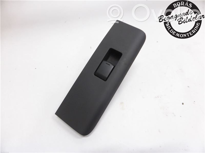 Nissan Navara D40 Electric window control switch 