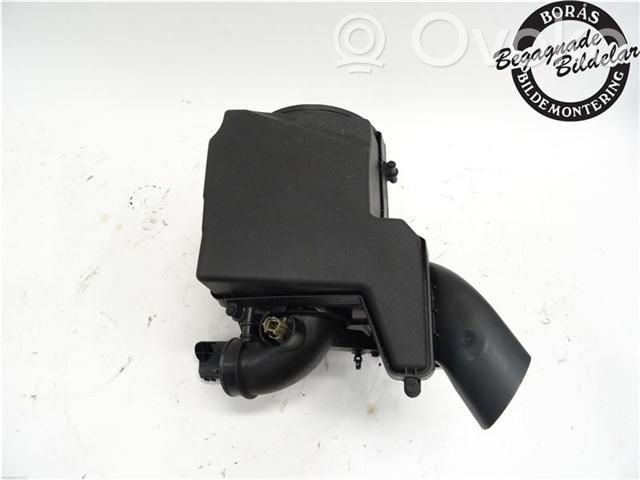 Ford C-MAX II Air filter box 