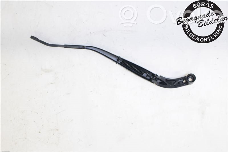Mazda 2 Front wiper blade arm 