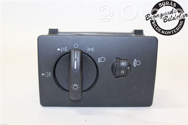 Light switch   1471869,7M5T13A024EA