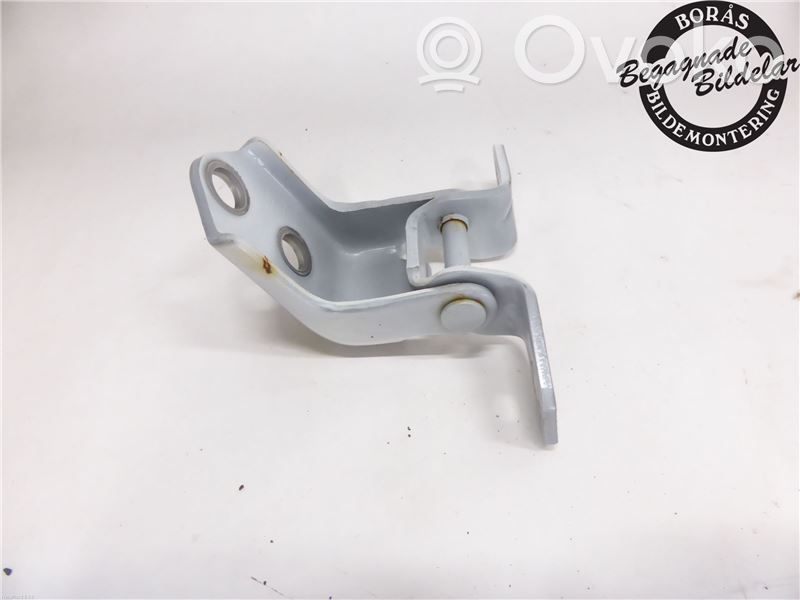 Front door lower hinge   D46158210A