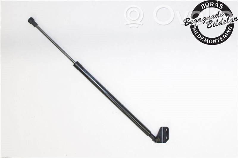 Mazda CX-3 Tailgate strut 
