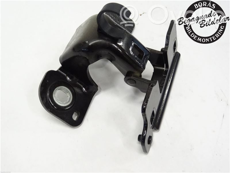 Tailgate/trunk/boot hinge   8715E7