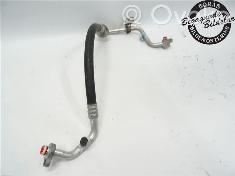 Ford Focus Ilmastointilaitteen putki (A/C) 